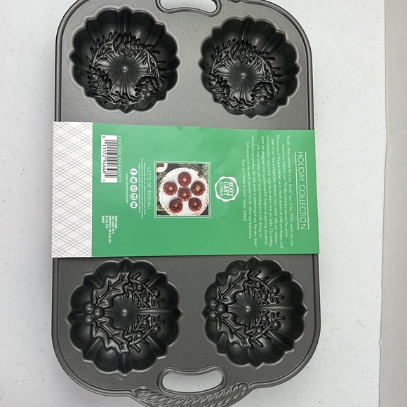 Nordic Ware Kitchen Nordic Ware Wreathlette Baking Pan Poshmark